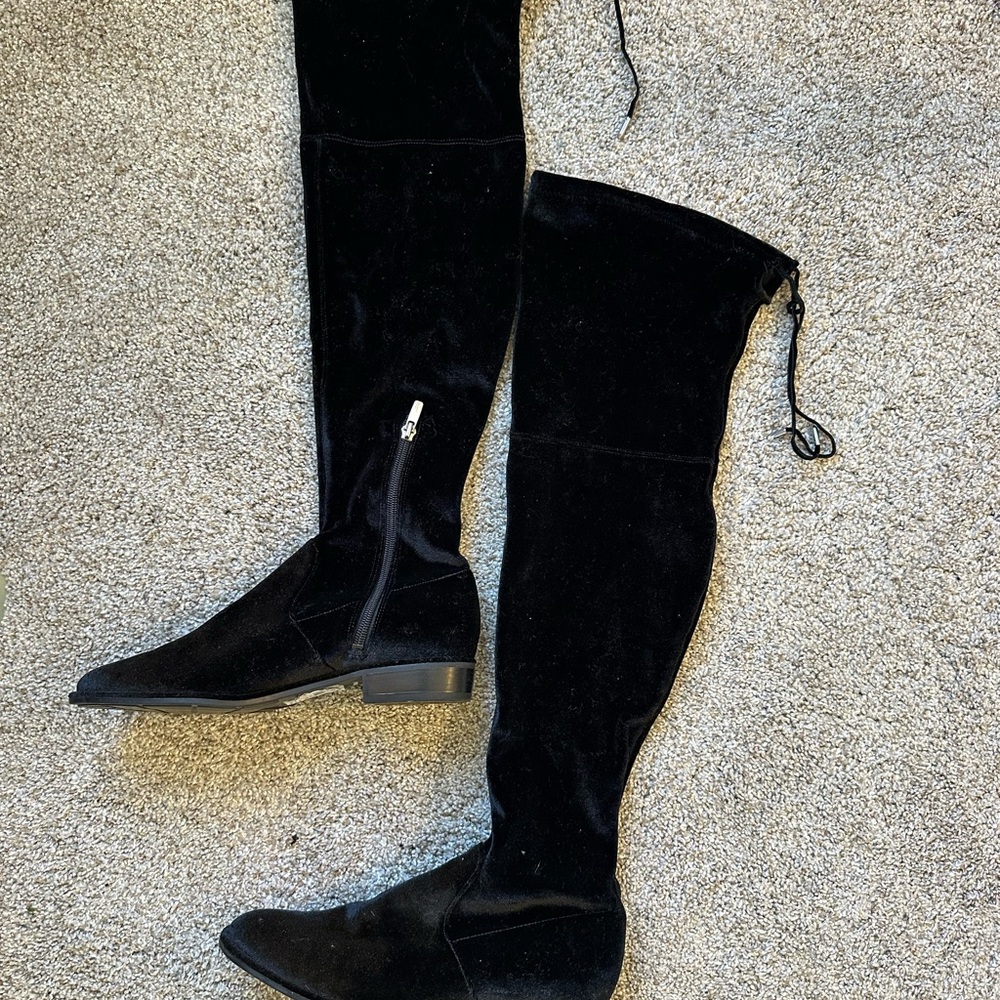 Elegant Black Over-the-Knee Velvet Boots